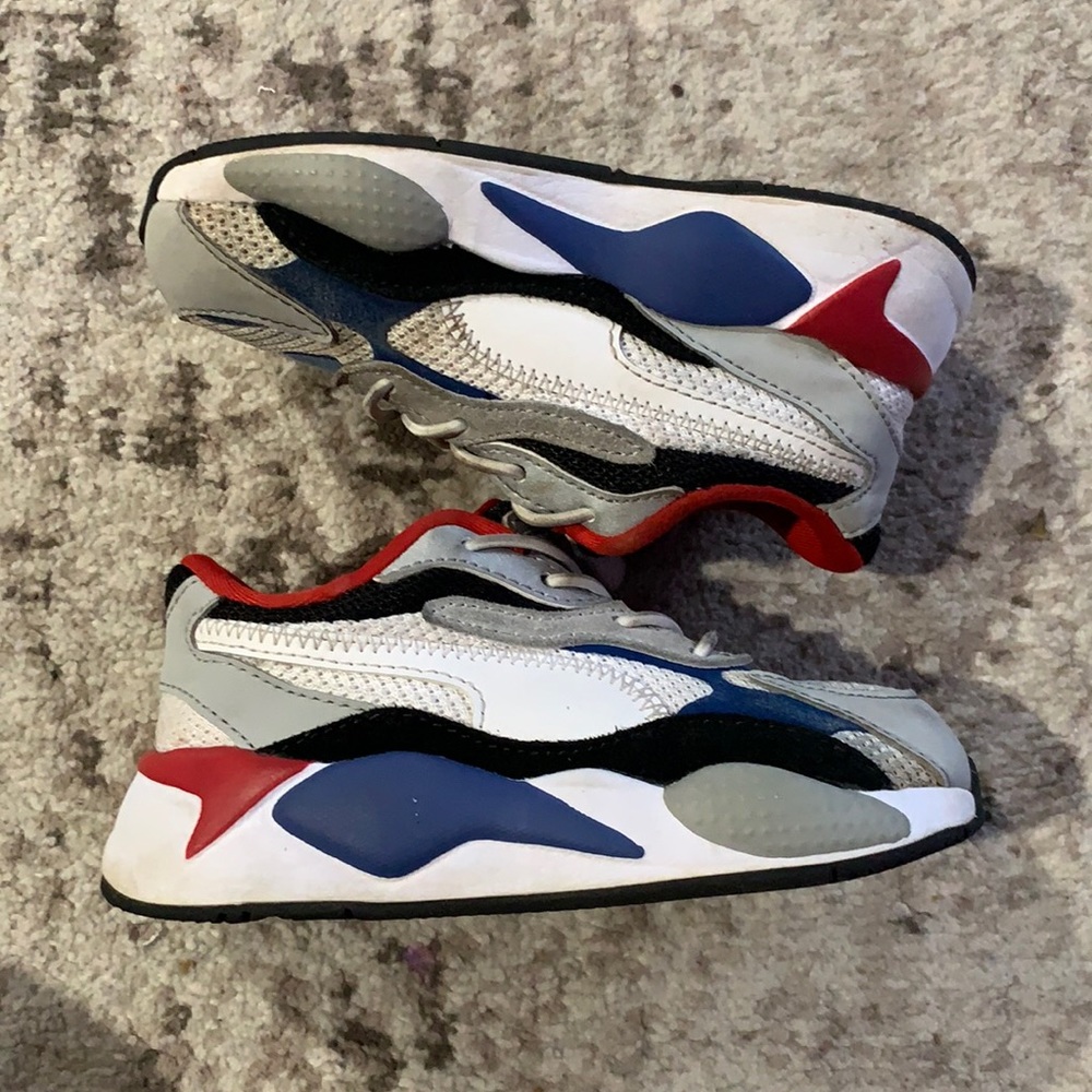 Toddler kids Puma RS-X sneakers size 9C. Comes with box.
